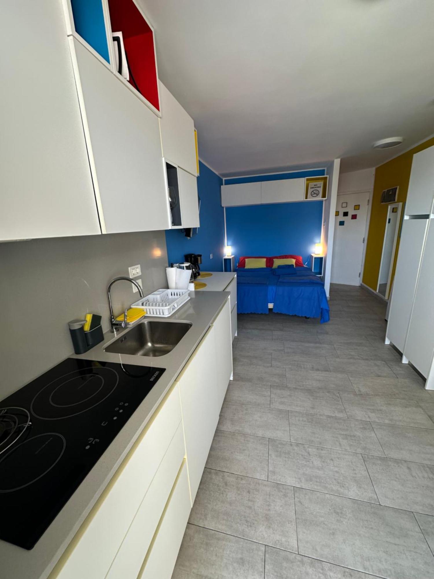 Estudio Mondrian Плайя-дель-Инглес Экстерьер фото